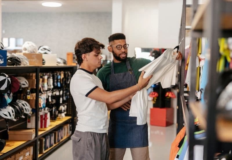 Tiendas físicas y comercios locales